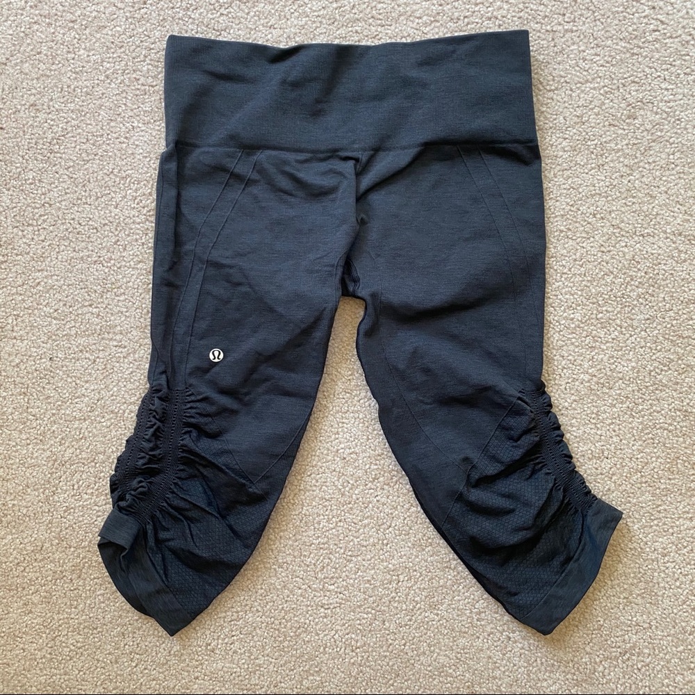 Dark Grey Lululemon Women’s Capris Size 10